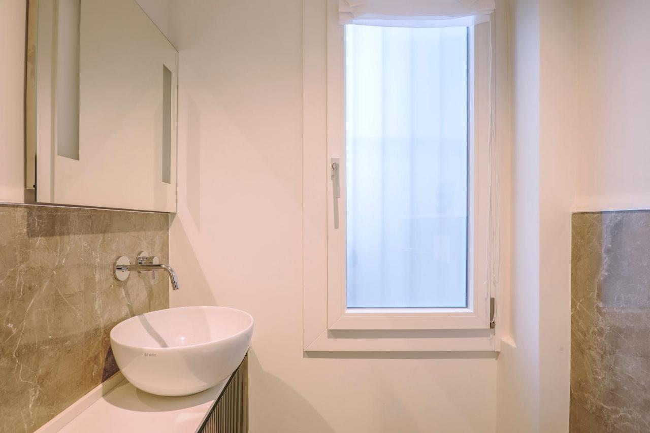 Repubblica Suite I-Hosted By Sweetstay Milano Exterior foto